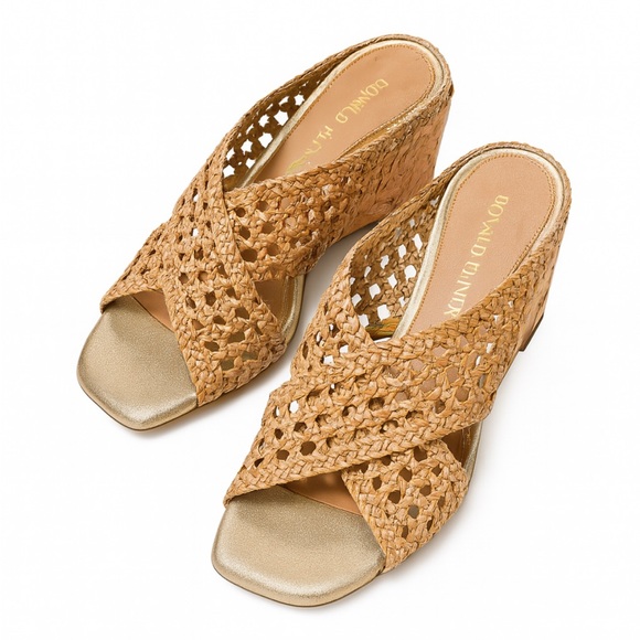 Donald J. Pliner Shoes - Donald Pliner Women's Square Toe Specked Cork Wedge Beige Sandals Sz 8 parisasp